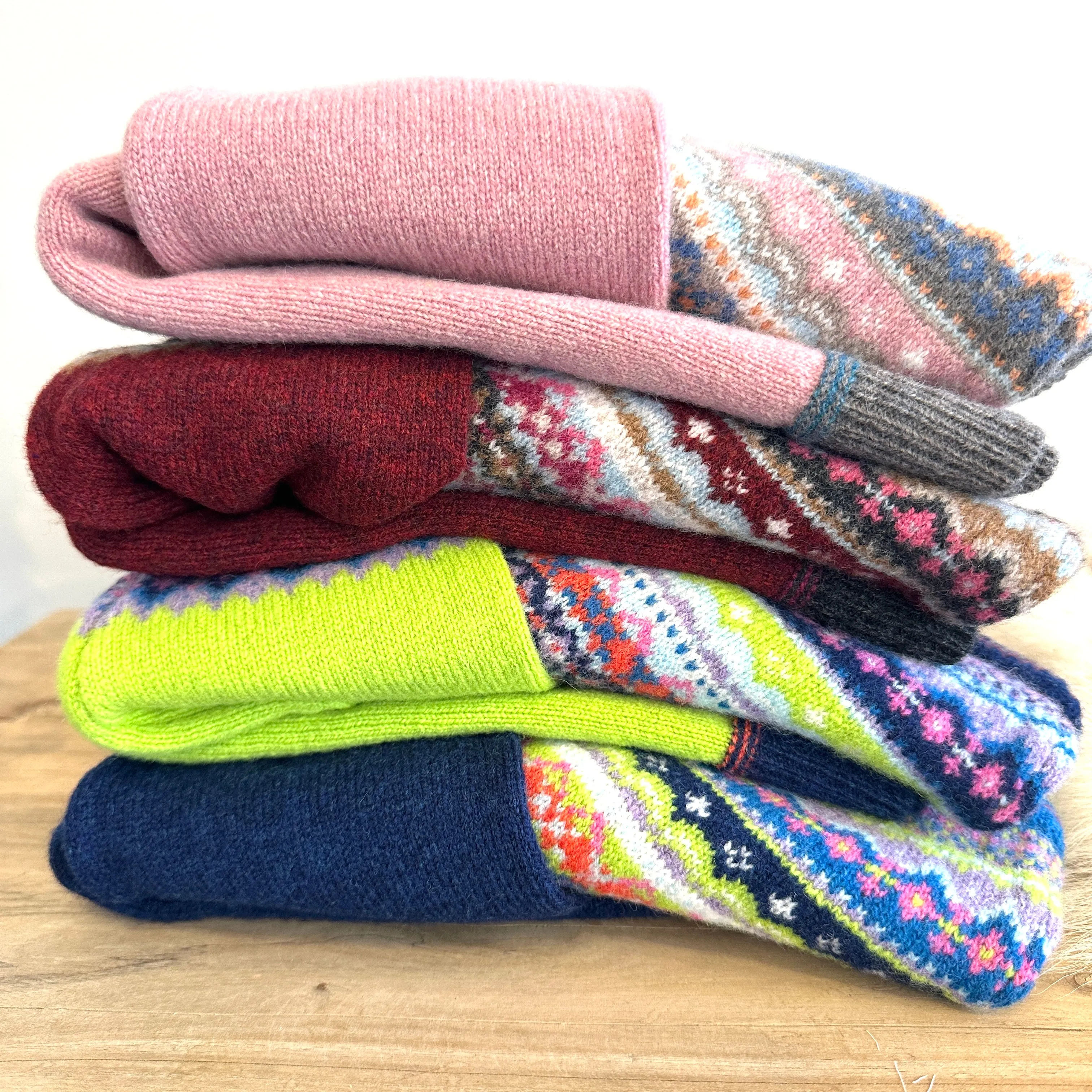 ERIBE - ALPINE Short SWEATER - Aurora