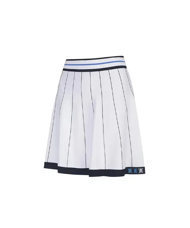 Preppy Style Women's Knitted Flared Skirt - White